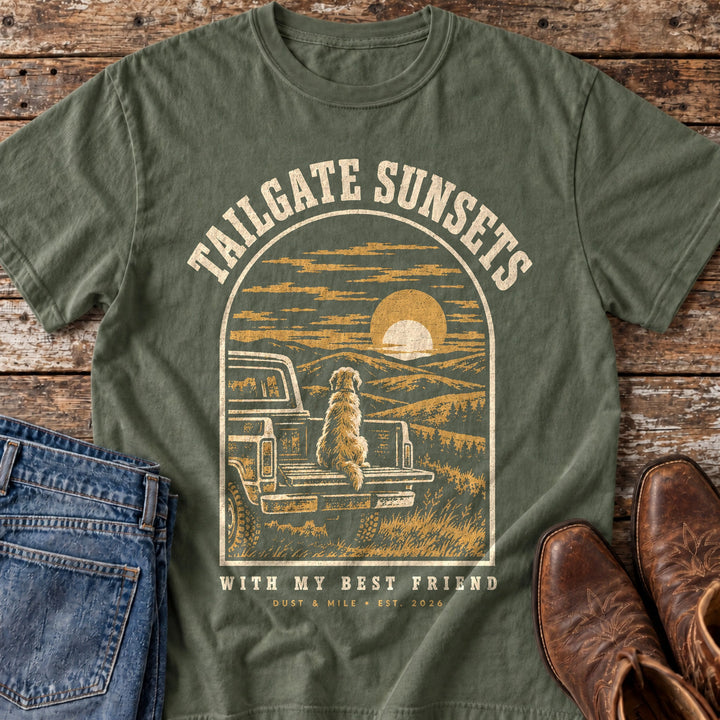 Tailgate Sunsets T-Shirt in Moss