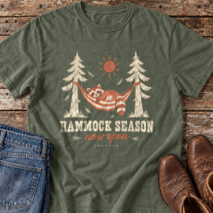 Hammock Season T-Shirt in Moss